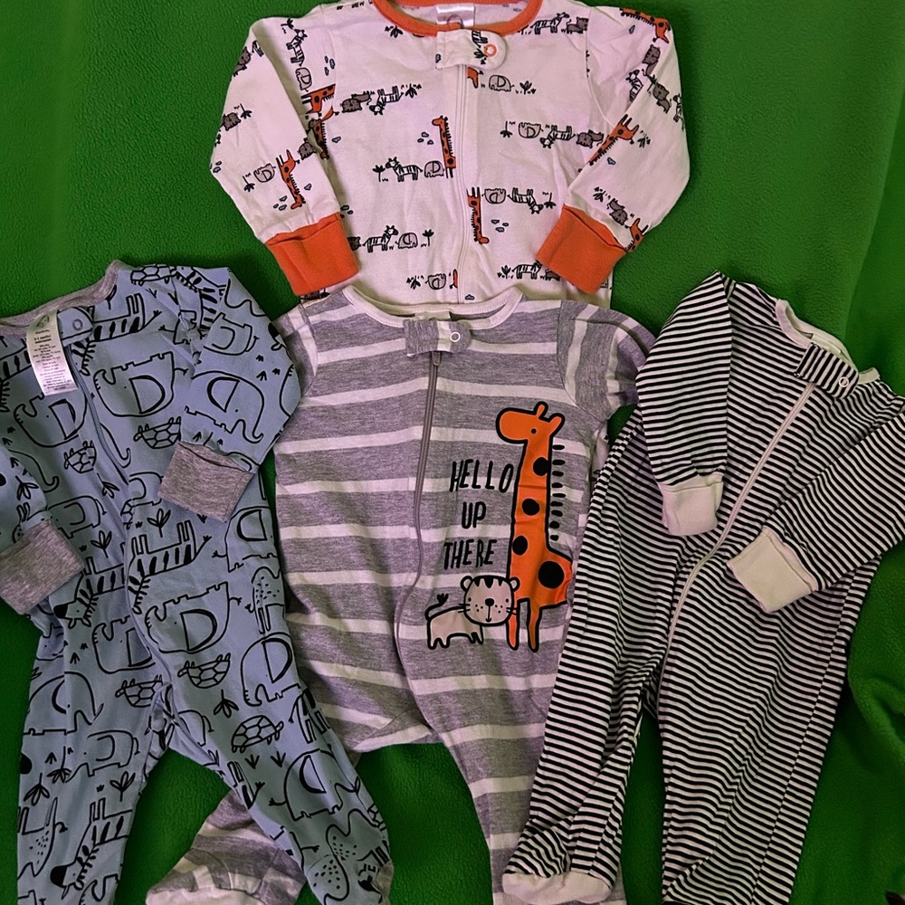 4 Pack Gerber Sleepers Size 0-3